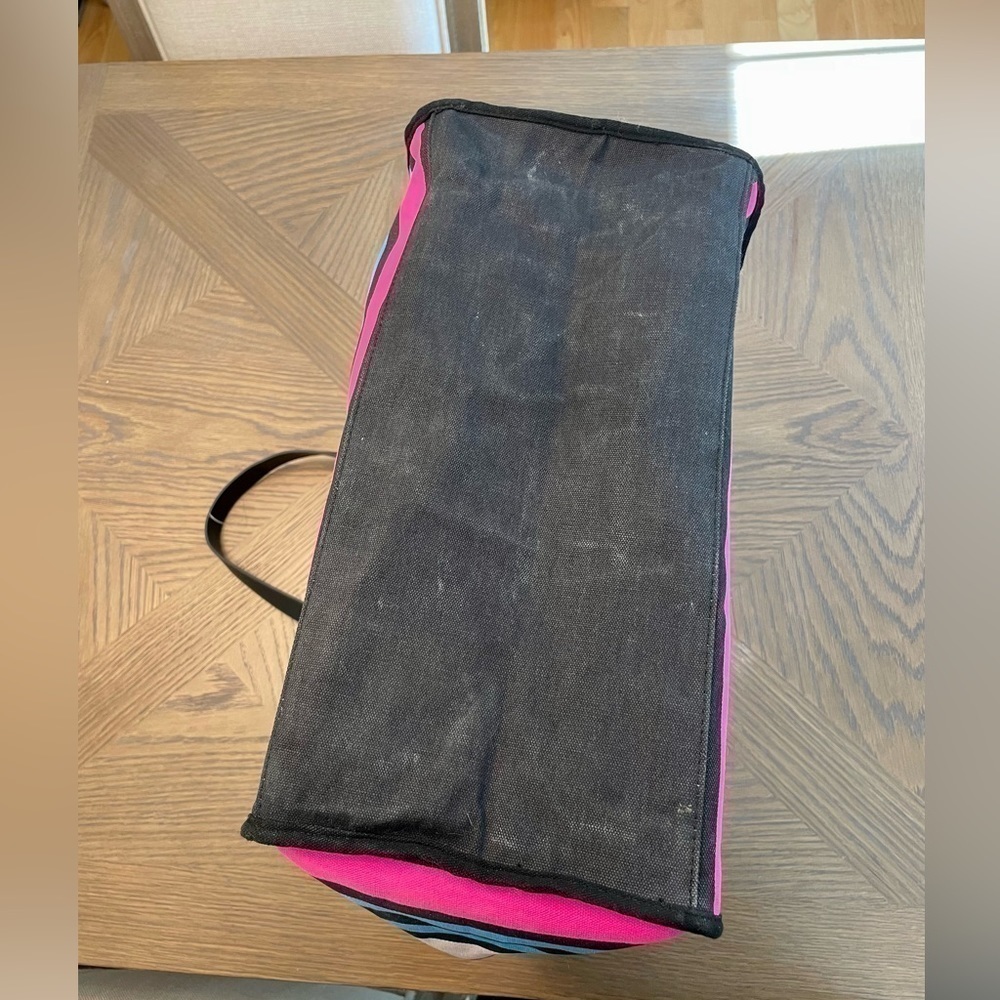 VICTORIA’S Secret Large Striped Rainbow Neon Tote Bag - Picture 11 of 11